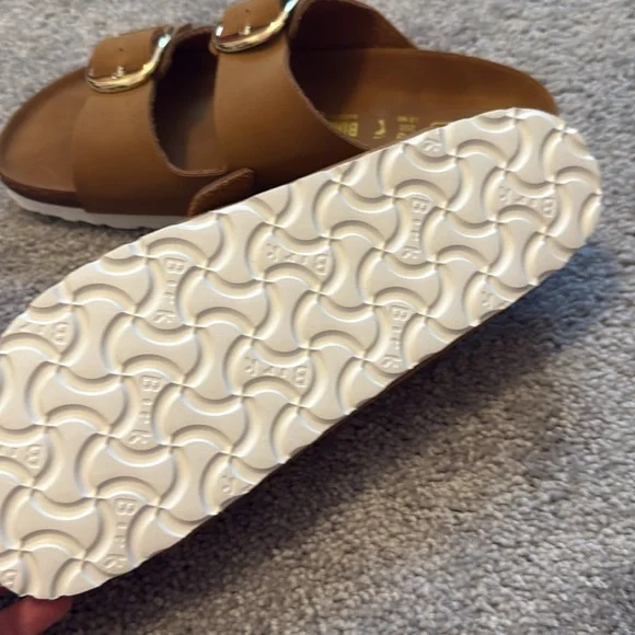 Birkenstock Brown Sandals with Gold Buckles Size 39/8 - Picture 3 of 3